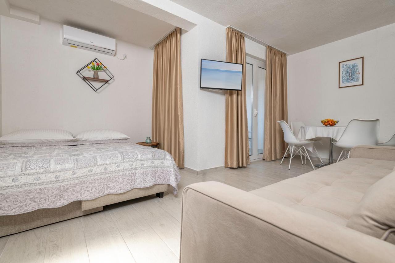 נאום Apartments Sentic מראה חיצוני תמונה