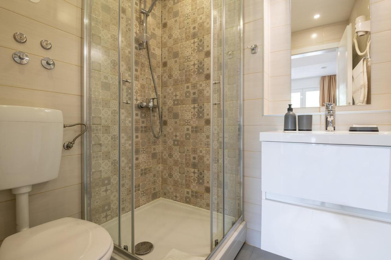 נאום Apartments Sentic מראה חיצוני תמונה
